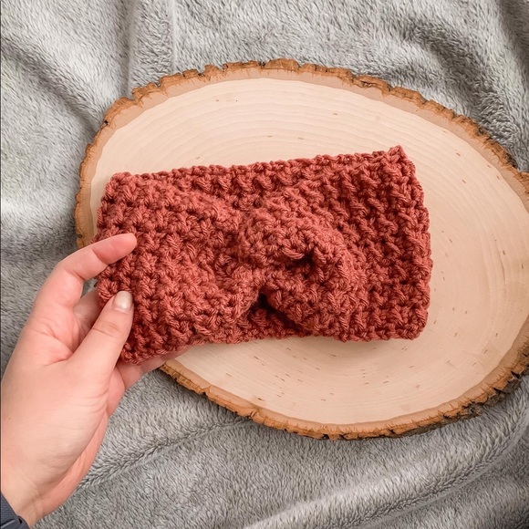 DARK ROSE handmade crochet head warmer - Picture 1 of 2